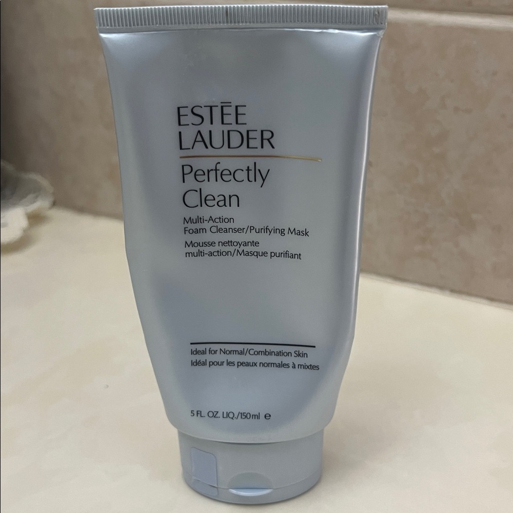 Estee Lauder Perfectly Clean Cleanser - Silver